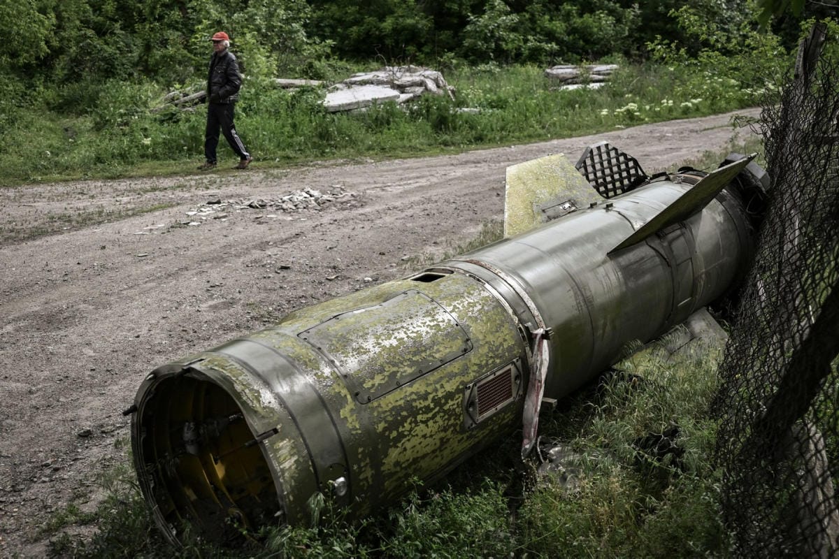 Venäjän joukot ovat tehneet satunnaisia ​​läpimurtoja Ukrainan asemiin ​​Donbassissa siitä lähtien kun Venäjä keskitti sotatoimensa maan itäosaan. LEHTIKUVA/AFP