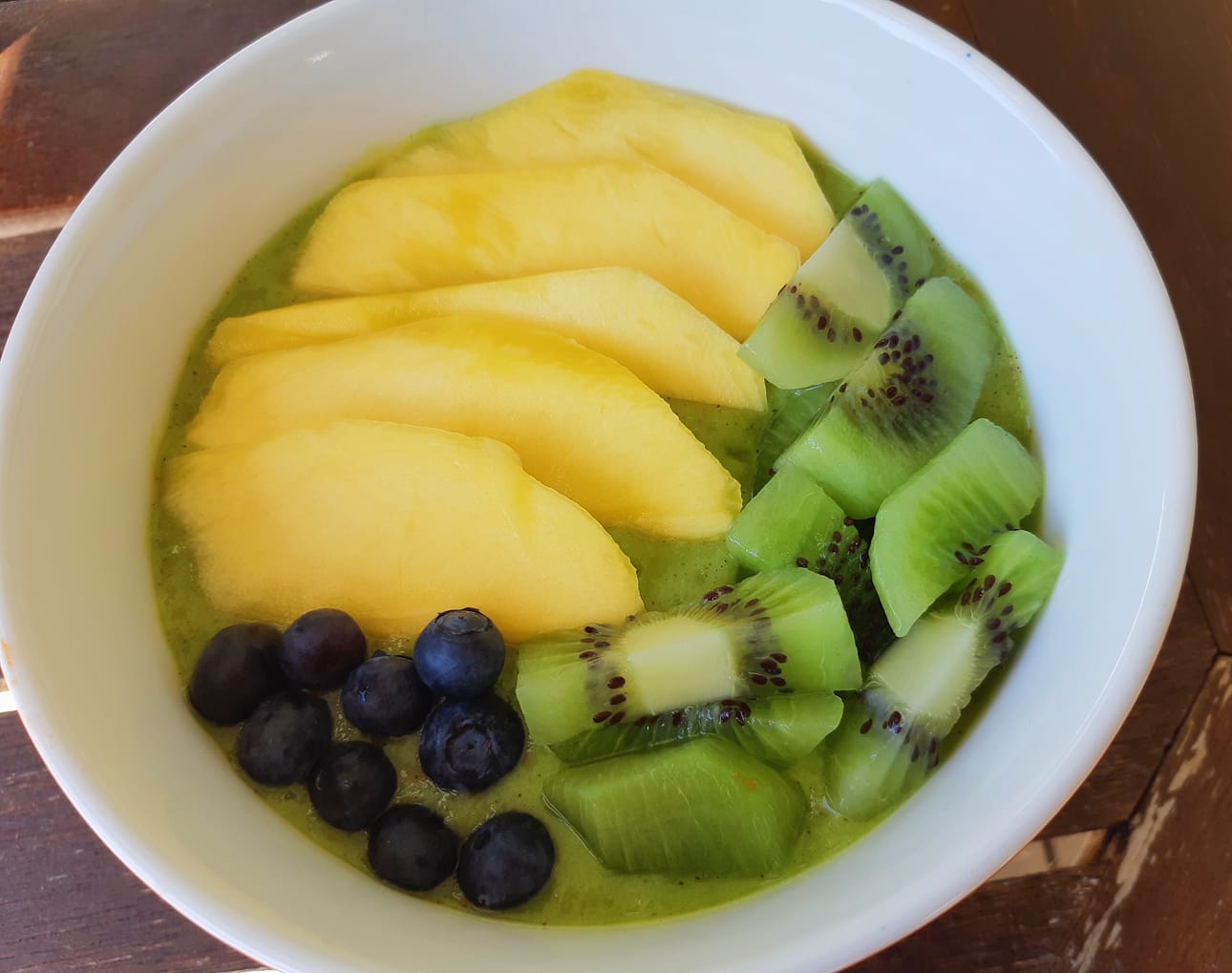 Vihreä smoothie bowl