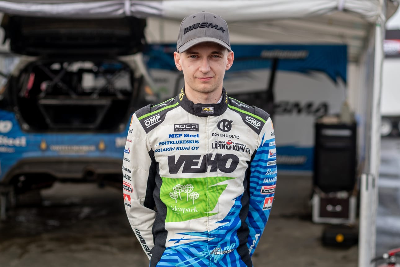 Jere Kalliokoski ajoi kolmanneksi rallicrossin SM-sarjan avauksessa. Hän voitti viime vuonna mestaruuden. Arkistokuva: