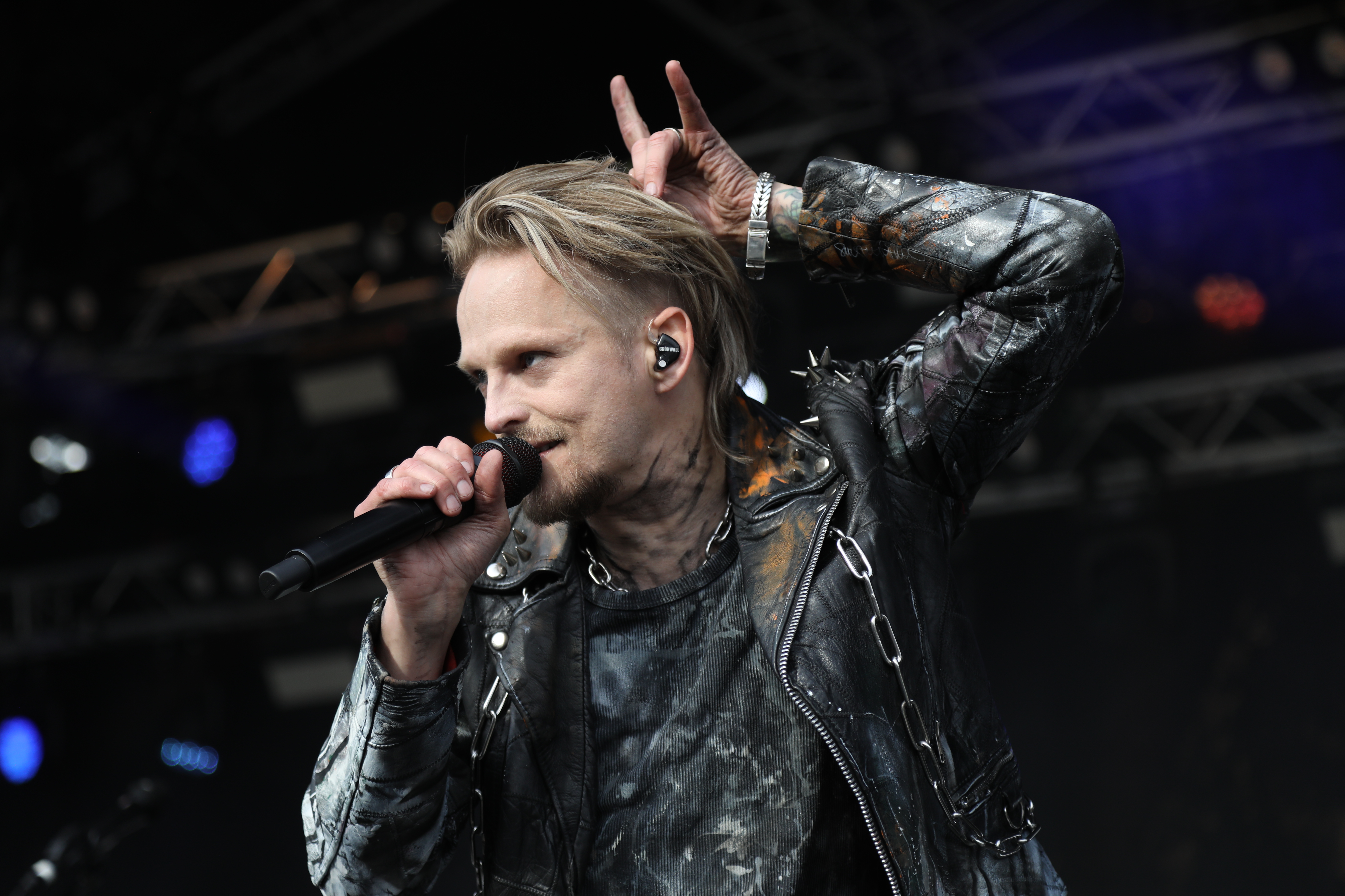 Aikoinaan Ruotsin Idolsista ponnistanut Erik Grönwall oli odotettu esiintyjä.
