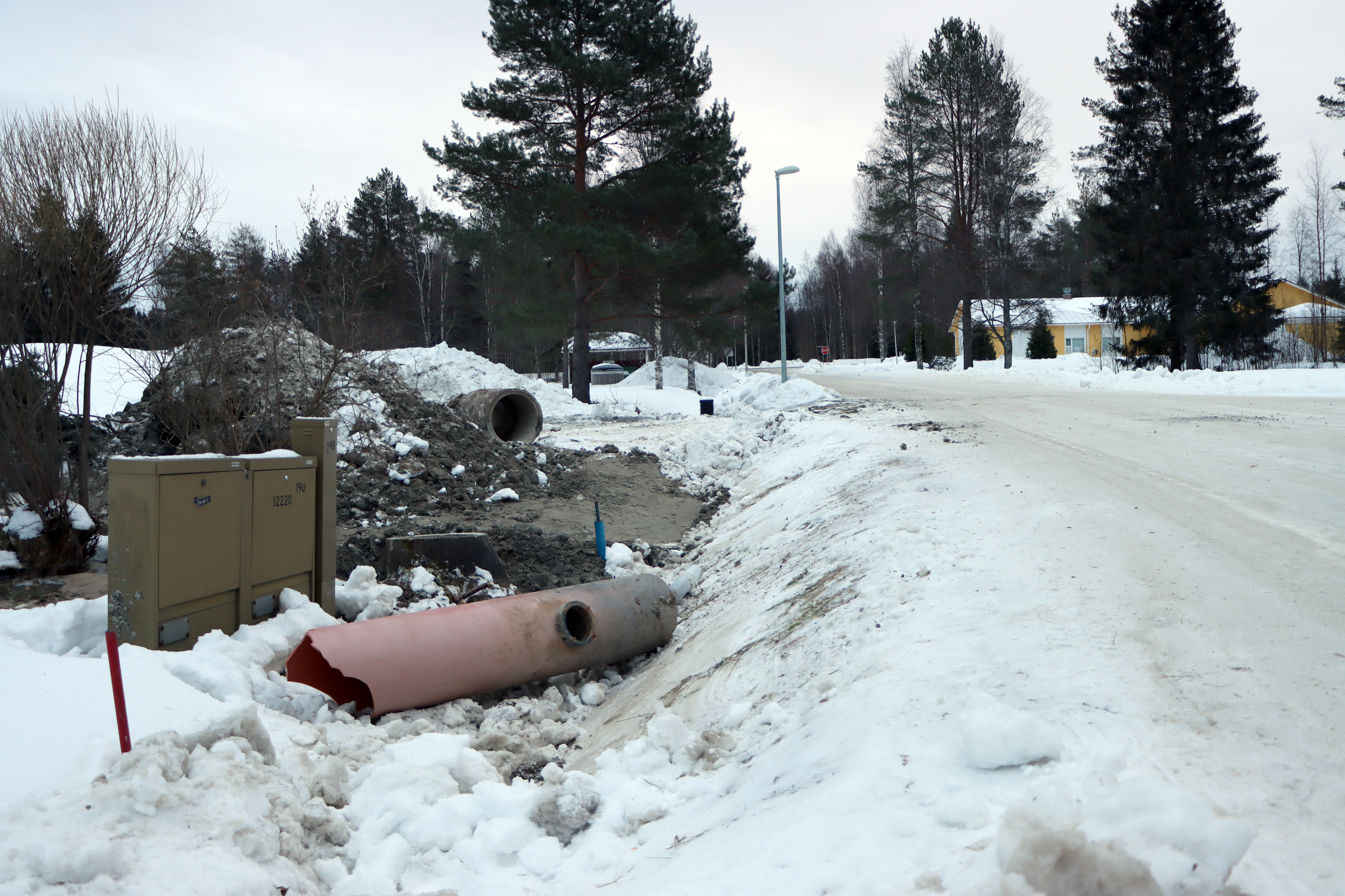 Laajasti Jurvaa vaivannut putkirikko paikannettiin Puusepänraitille – Korjaukset sujuivat sunnuntaina kovasta pakkasesta huolimatta 