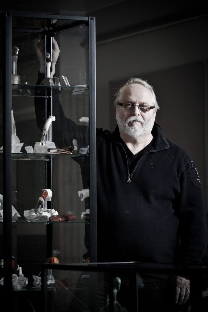 Esko Heikkinen on tehnyt 40 vuoden aikana monenlaisia puukkoja.