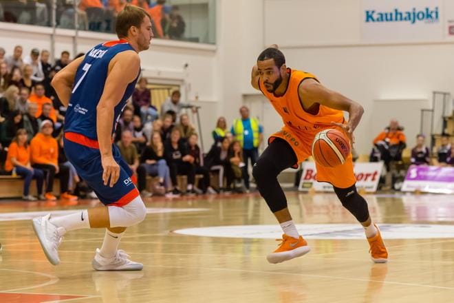Karhu Basket on vahvasti kiinni jatkopaikassa mestareiden liigassa. Kuva: Erkki Hautaviita
