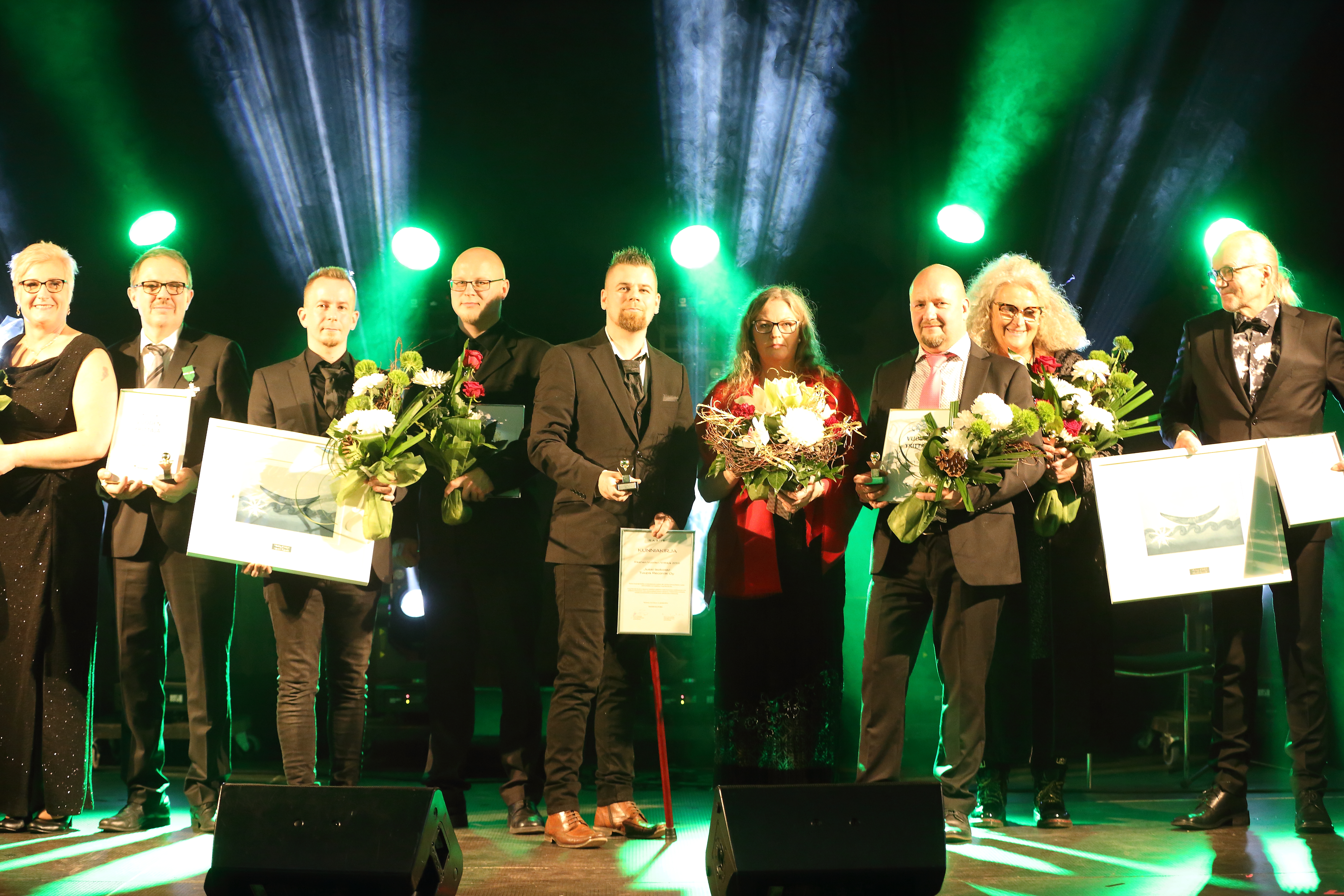 Vuoden Yrittäjät vasemmalta: Paavo Mustonen, Jussi Isokoski ja Tuupa Records, Jari Yrjänä ja Merja Siponmaa. 