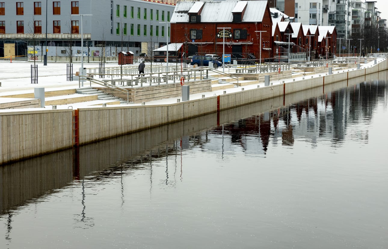 Torinrannan uusi hirsilaituri on saatu valmiiksi. Laituriin on tehty muun muassa kuusi paikkaa ravintolalaivoille.
