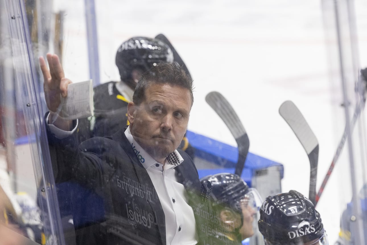 Mollivoittoisesti kauden aloittanut Kärpät kohtaa Lukon Raksilassa lauantaina.