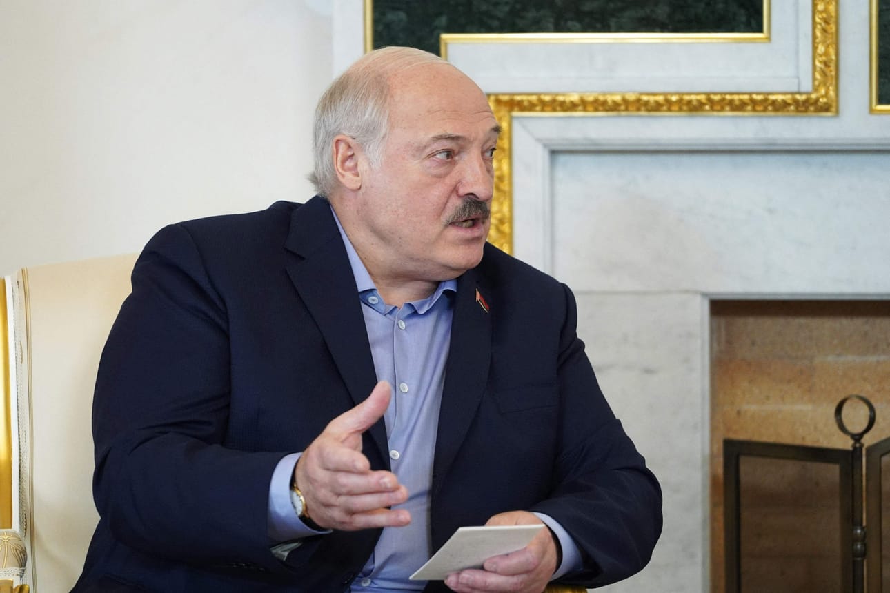 Valko-Venäjän itsevaltainen johtaja Aljaksandr Lukashenka (kuvassa) on osallinen Venäjän sotarikoksiin Ukrainassa, arvioi Euroopan parlamentti. LEHTIKUVA/AFP
