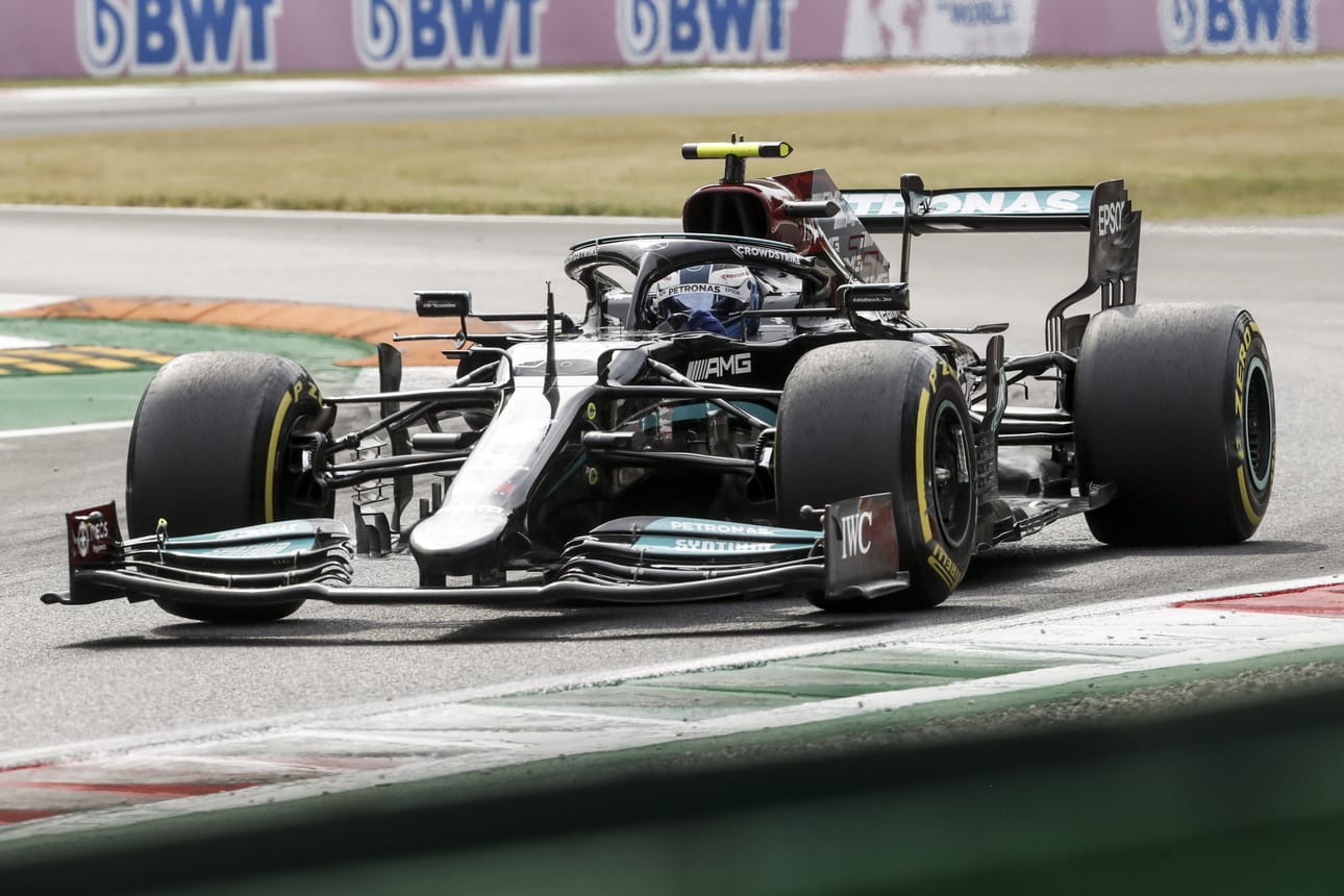 Valtteri Bottas oli aika-ajon nopein Monzassa.