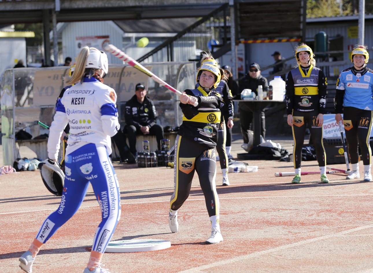 Salla Tegelberg löi kunnarin ja hyvät tehot sisäpelissä, mutta joukkueen menestys on ykköspalkitulla päällimmäisenä mielessä.