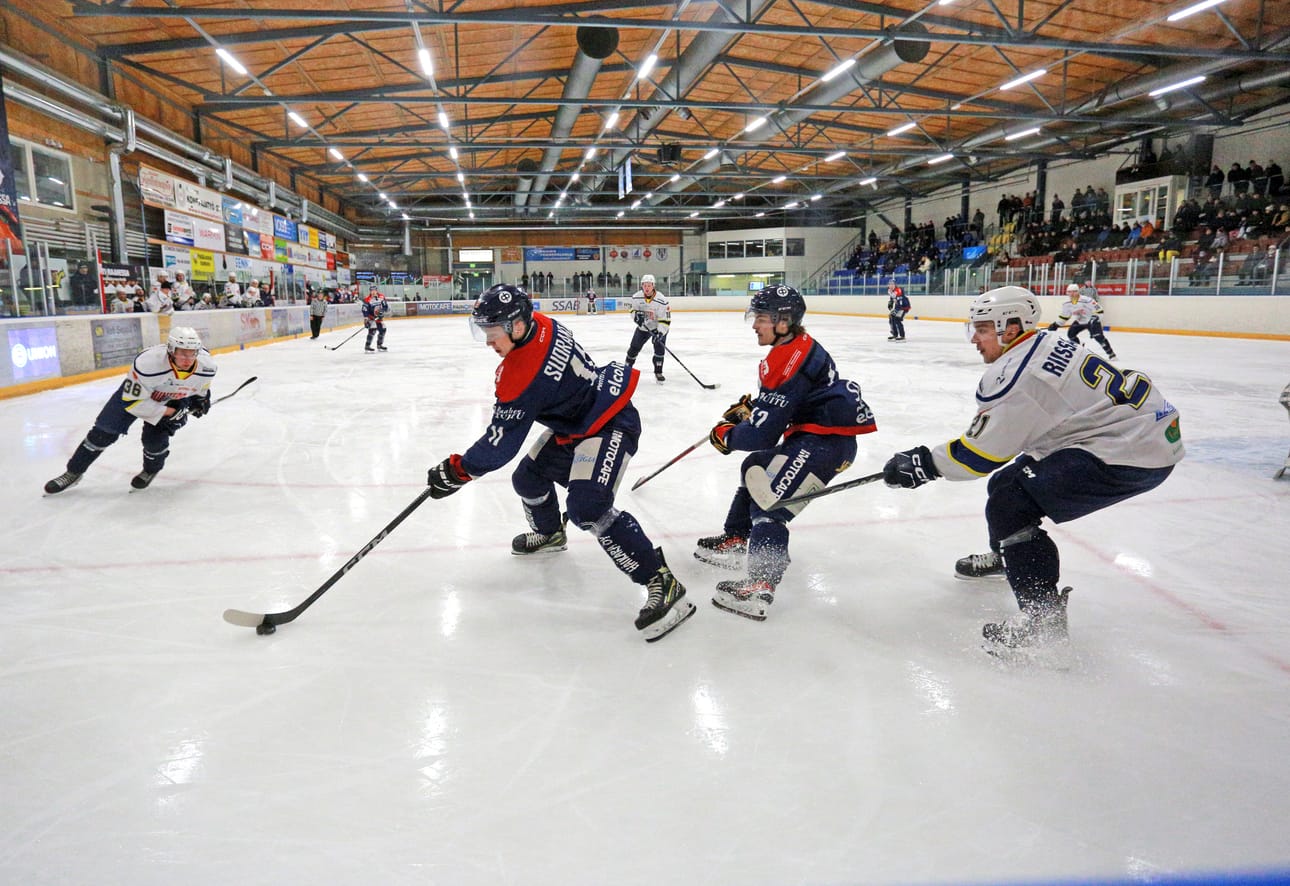 Raahe-Kiekko ei kyennyt voittamaan Porvoon Huntersia sunnuntaina. Taistelu pudotuspelipaikasta tiivistyy.