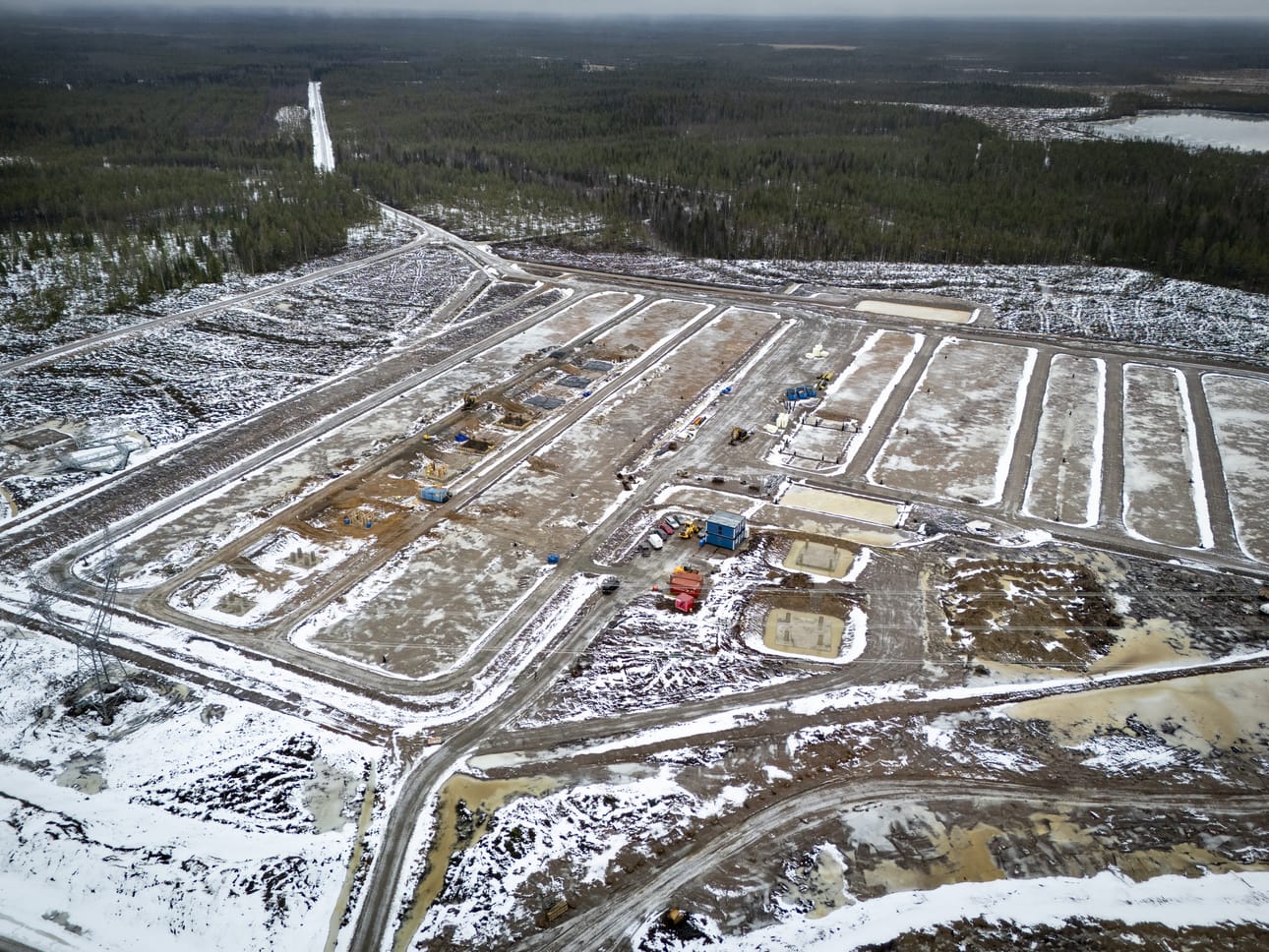 Datakeskushankkeeseen liittyvän sähköaseman rakentamisalue.