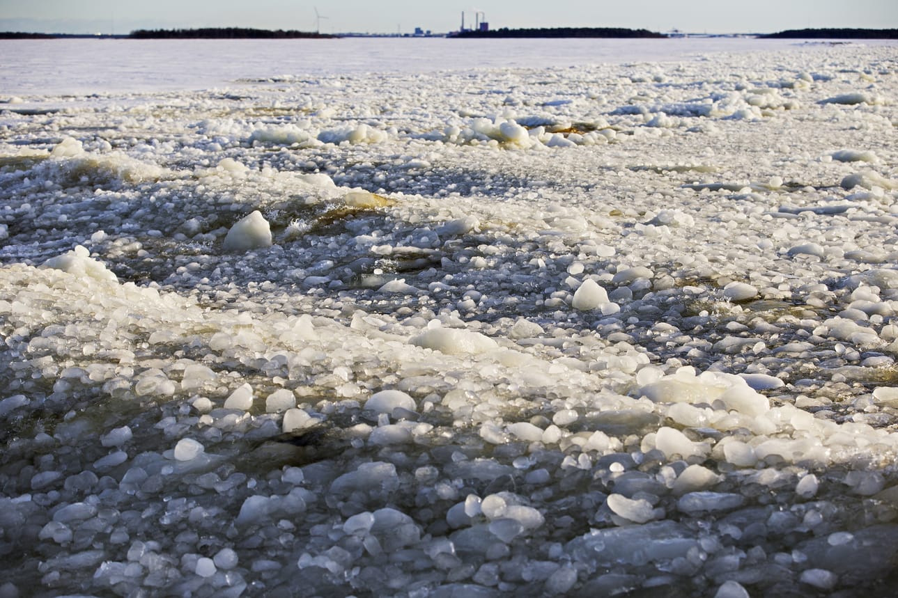 Jo nykyisin pohjoisen kesän aikana aurinko on normaalia alempana, mutta uusi jääkausi ei ole käynnistynyt.