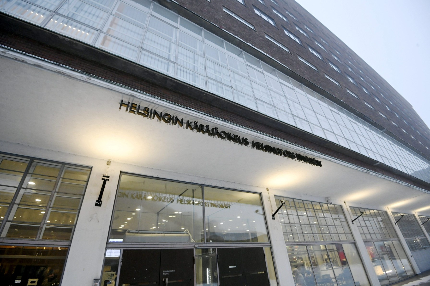 Syyttäjä: Nainen piti Suomeen houkuttelemiaan thaimaalaisia pakkotyössä helsinkiläisessä spa-yrityksessään, 11-vuotias lapsi pesi pyykkiä neljän euron tuntipalkalla