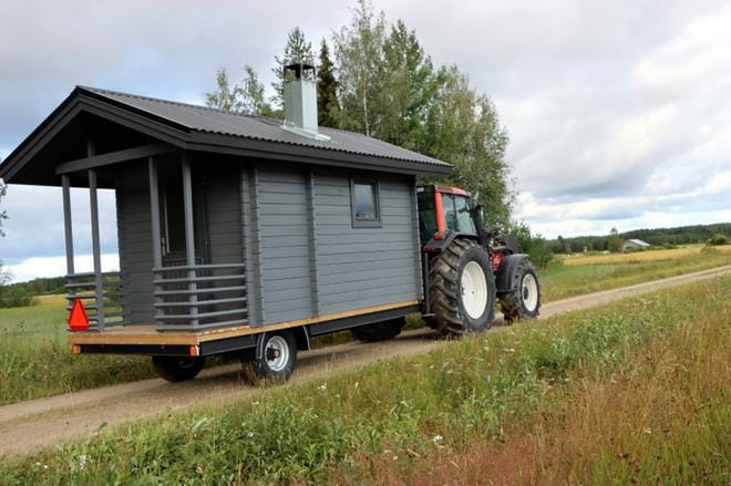 Saunavaunu kulkee mukana vaikka minne.