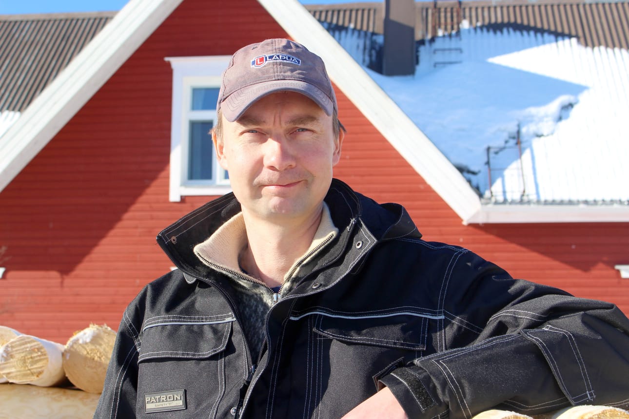 Ahokylässä asuvalla Matti Kumpulaisella on monta uutta ”titteliä”. Hän on Pyhännän MTK:n uunituore puheenjohtaja, vasta aloittanut viljelijä ja kesänkorvalla aloittava valtuutettu.