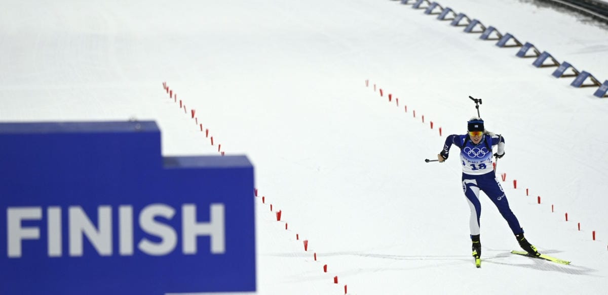 Mari Eder oli kolmella ohilaukauksella 32:s. Hän jäi kärjestä runsaat neljä minuuttia. LEHTIKUVA / Emmi Korhonen