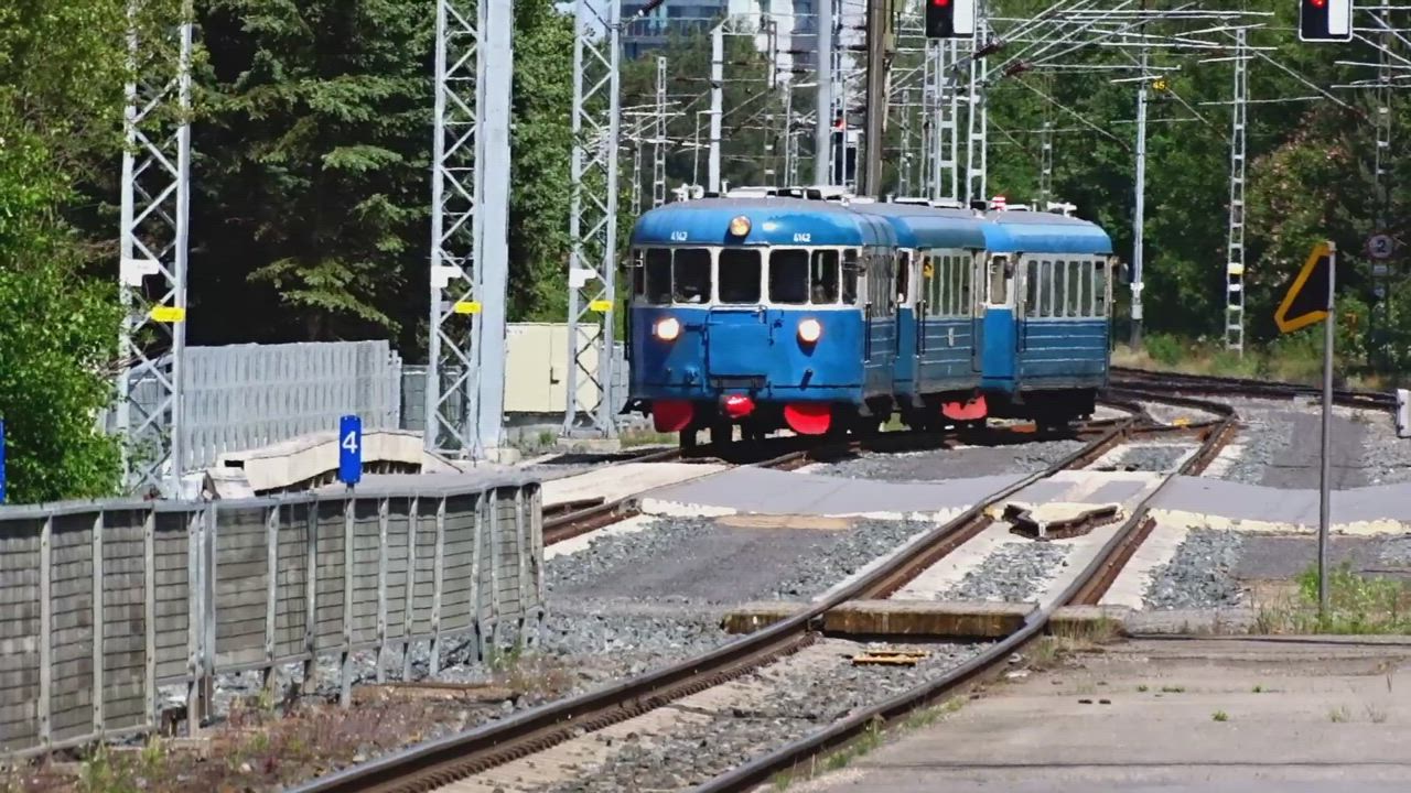 Lättähattu piipahti Oulun rautatieasemalla