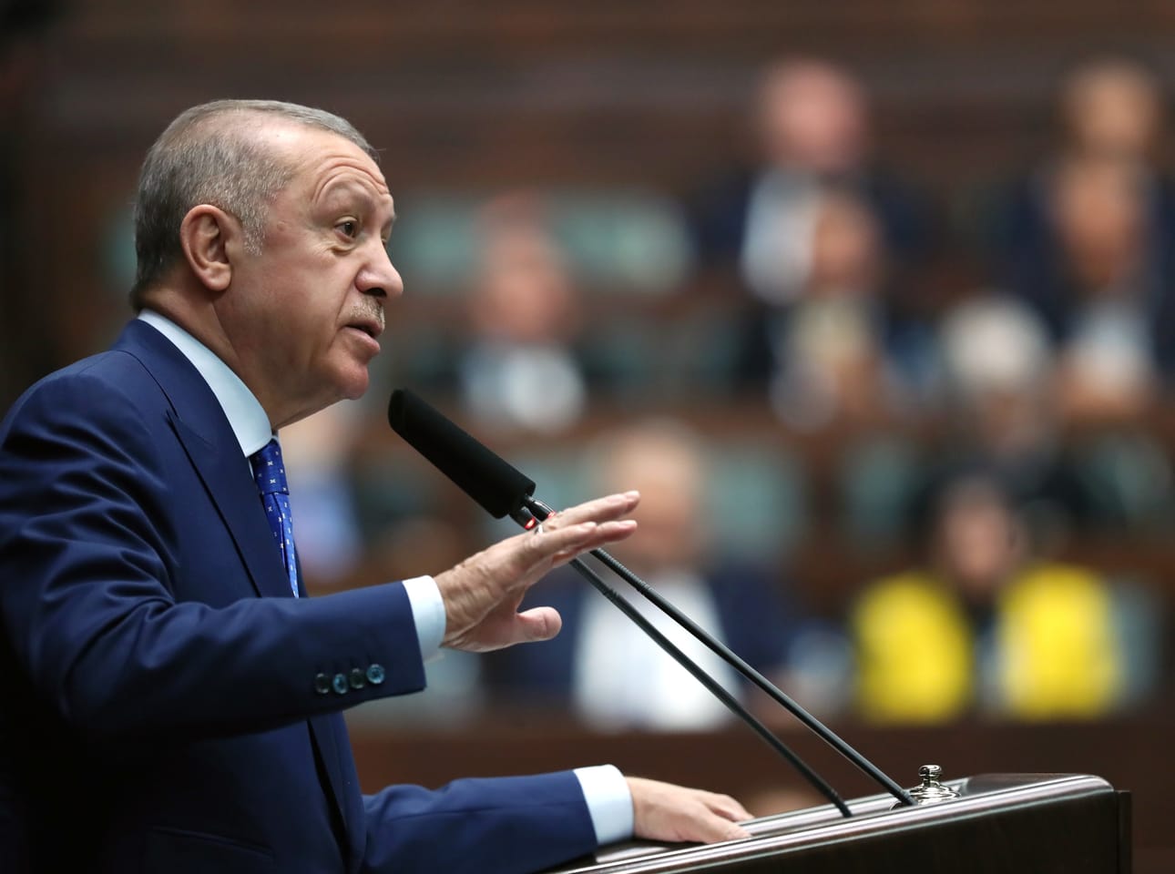 Turkin presidentti Recep Tayyip Erdoğan on elävä esimerkki kirjosta, jonka pian 32 maan puolustusliitto tarjoaa. Suomen on tottuminen uuteen ulkopolitiikan osa-alueeseen, Nato-diplomatiaan.