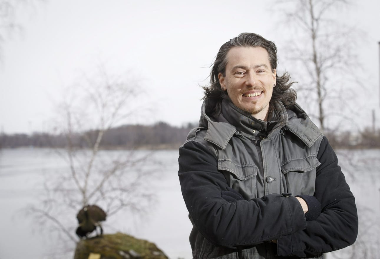 Tommi Evilä muistuttaa, että kilpailussa urheilija ei saa senttiäkään siimaa: ”Valmentajan pitää valmistaa urheilijaa tähän.”