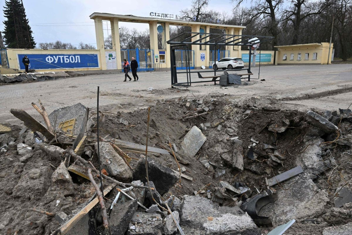 Desnassa on aiemmin tuhoutunut muun muassa jalkapallostadion. LEHTIKUVA/AFP