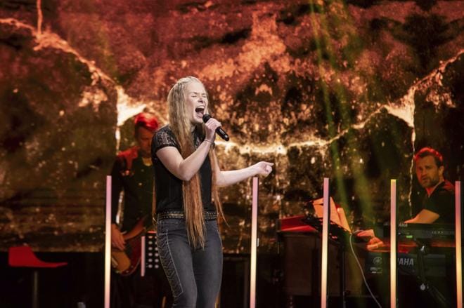 Taiteilijanimeltään Anu Hoo on kotoisin Soinista. Upeaääninen kilpailija selviytyi Chris Stapletonin kappaleella Tennessee Whiskey The Voice of Finlandin Ääni ratkaisee -vaiheesta jatkamaan kilpailua kaksintaisteluvaiheeseen. KUVA: SAKU TIAINEN