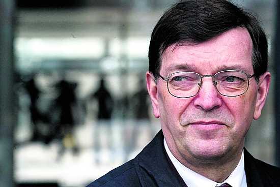 Paavo Väyrysen mukaan ihmisten on edelleen vaikea käsittää, miten suurta elintapojen muutosta ilmaston suojaaminen edellyttäisi.