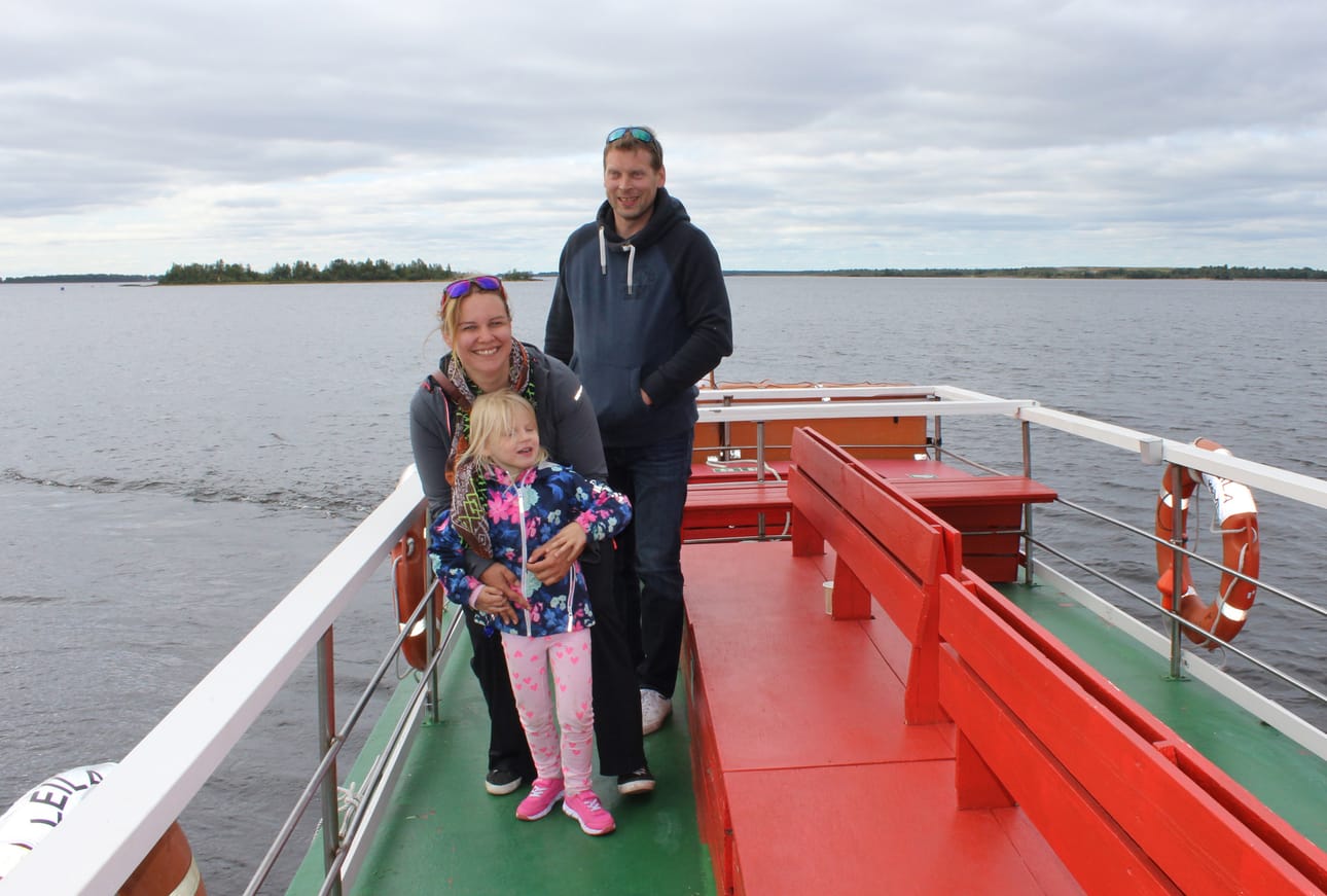 Meriken M/S Leila -vesibussilla tehty risteily Kemin edustalla oli perheelle yksi kesälomareissun kohokohdista.