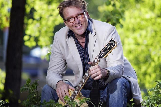 Joel Hallikainen.
