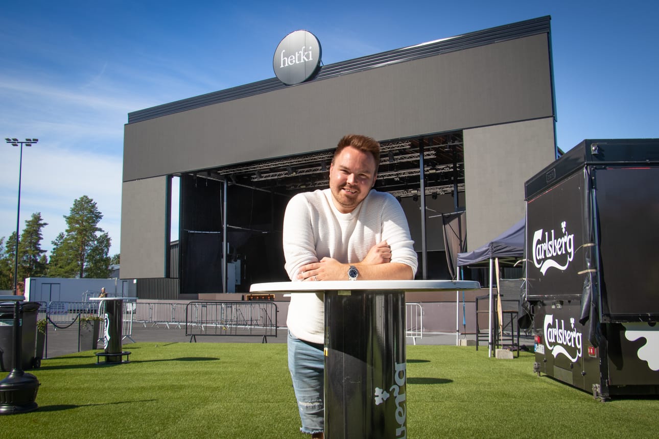 Solar Sound -festivaalin promoottori Tommi Mäki suhtautuu tapahtumaan yhä samalla innolla kuin kymmenen vuotta sitten. –Tässä pääsee luova hullu promoottori ideoimaan vaikka ja mitä, hän hehkuttaa.