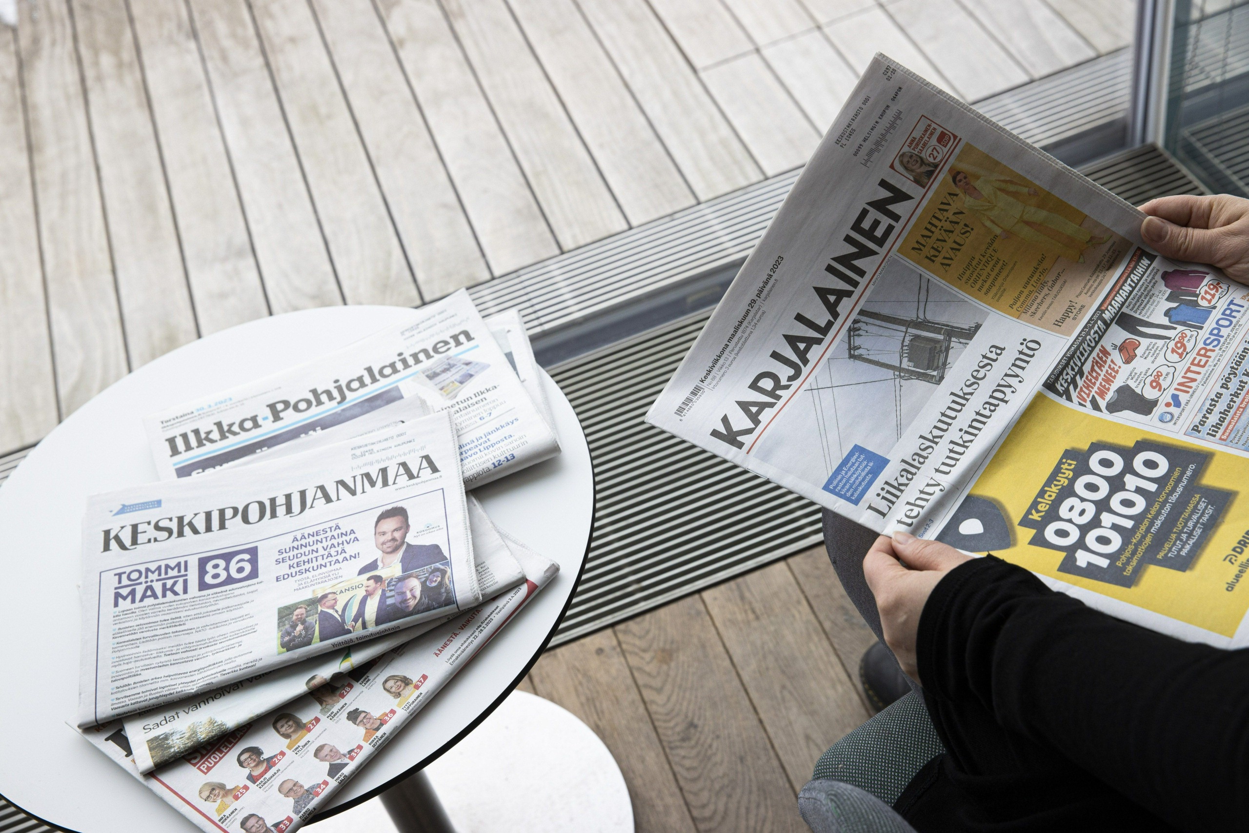 Sunnuntain paperisanomalehdet vaipuvat vähitellen historiaan, mutta sitä ei nähdä journalismin suurimpana uhkana – "Sunnuntain printti ei pelasta yhtään mitään"