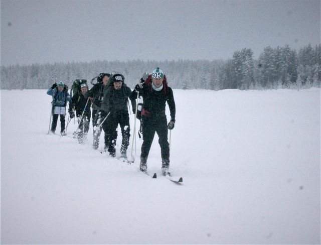 Kiinteistöneliö oli ensimmäinen maalin saavuttanut, seuraavaa saatiin odotella monta minuuttia.