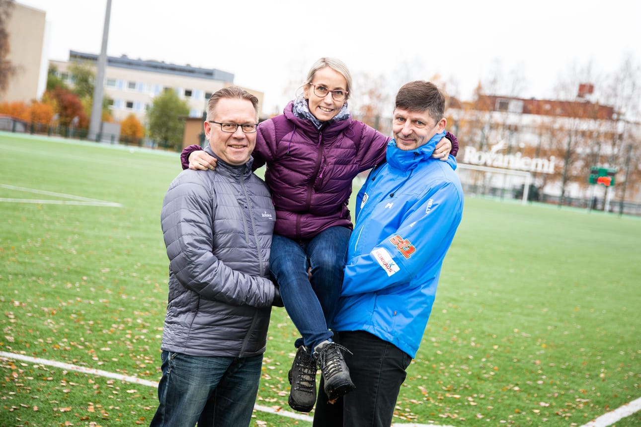 ”Lapin Urheilugaala on koettu erittäin hyväksi paikaksi verkostoitua ja rakentaa kuntarajat ylittävää yhteistyötä. Aikaisemmissa gaaloissa osallistujajoukko on saapunut tasaisesti ympäri Lappia”, toteaa Lapin Liikunnan toiminnanjohtaja Maarit Toivola. Vieressä (vas.) Rovaniemen kaupungin liikuntajohtaja Pekka Hämäläinen ja Santasport Lapin Urheiluopiston tulosaluejohtaja Heikki Keskitalo.
