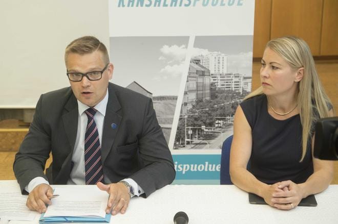Kansalaispuolueen puheenjohtaja Sami Kilpeläinen ja varapuheenjohtaja Piia Kattelus. Kuva: Mauri Ratilainen/Arkisto
