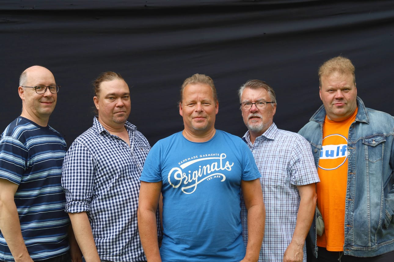 Vuoden 2021 Noppasoppaan kuuluvat Esa Rättyä, Mika Kainua, Jari Alatalo, Kari Ikonen ja Pertti Utriainen.
