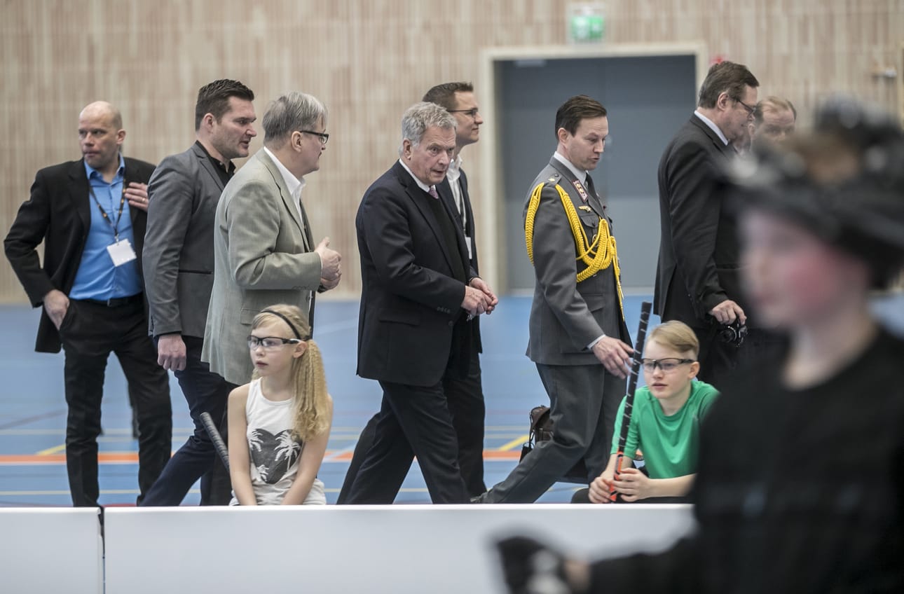 Tasavallan presidentti Sauli Niinistö vieraili torstaina aamupäivällä Iissä.