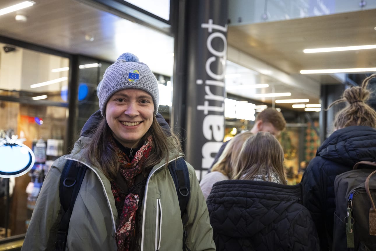 Johanna Robinson on innostunut kansalaistieteestä sekä työssään että perjantain tapahtumassa.