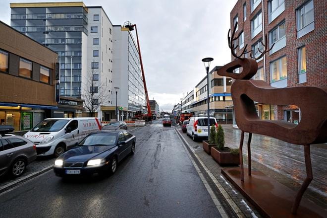 Kunnissa ja kaupungeissa joudutaan taas miettimään, mihin rahat riittävät ja mistä on säästettävä. ARKISTOKUVA: KARI LÖFHJELM