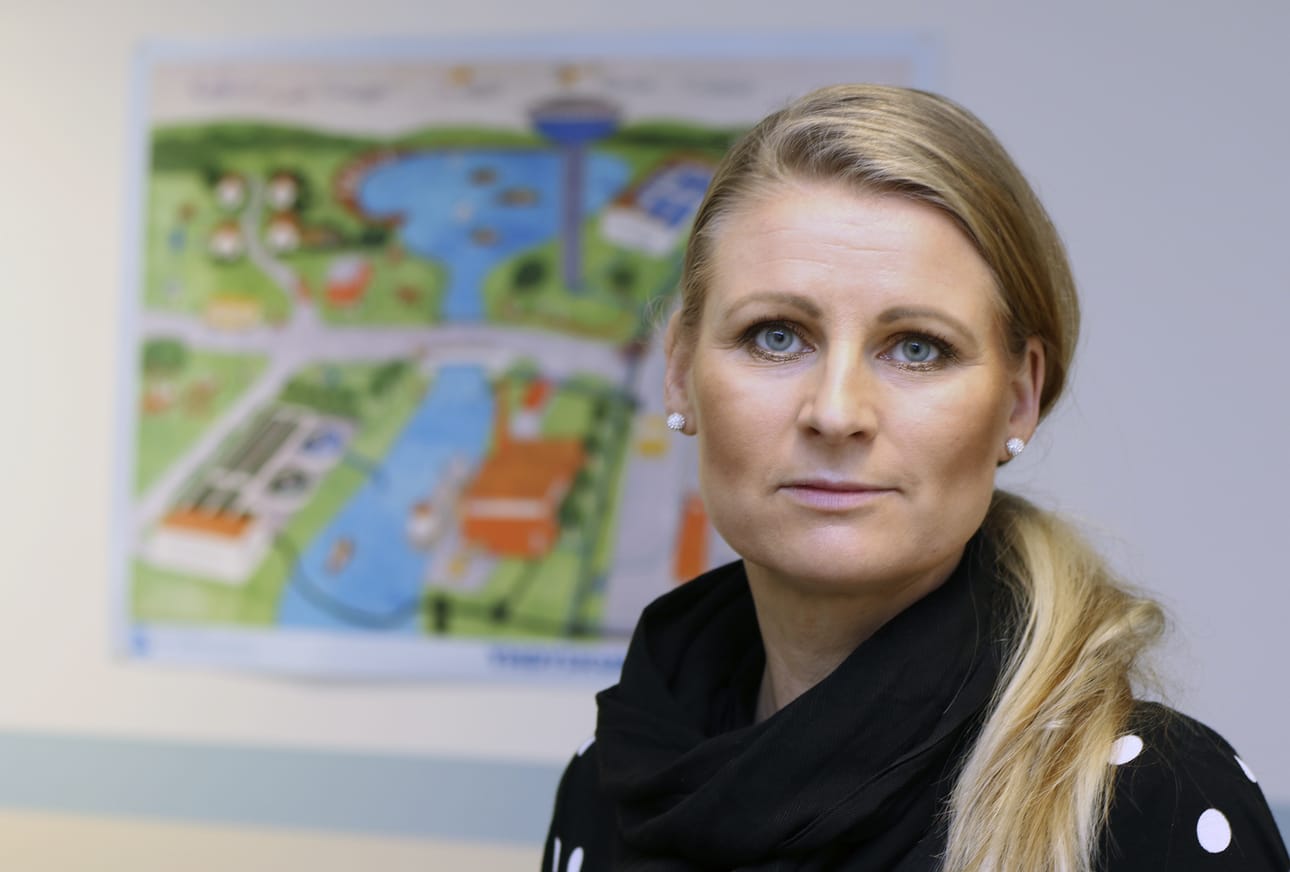 Puoli vuotta Limingan Vesihuolto Oy:n ohjaksissa ollut Katja Arvola toivoo uusien verkostojen rakentamiseen pientä hengähdystaukoa, jotta vesihuollon taustaselvitys ehditään tehdä ensin valmiiksi kokonaistilanteen varmistamiseksi.