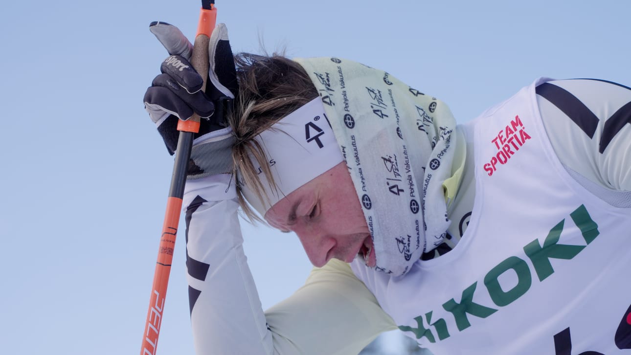 Antti Tuisku vaihtoi popmusiikin kilpahiihtoon.