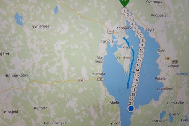 Yleisö sai seurata kuntajohtajien hyisen matkan kulkua halki Lappajärven liveajassa vaikkapa tabletilta kotisohvalla. KUVA: SARI HEINILÄ
