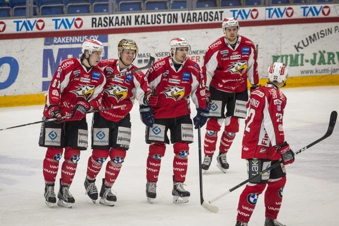 Vaasan Sportin ja muiden jääkiekon Liigan joukkueiden otteluiden televisiointi siirtyy pois Neloselta, kun sopimuskausi päättyy keväällä 2018. Kuva: Pohjalaisen arkisto