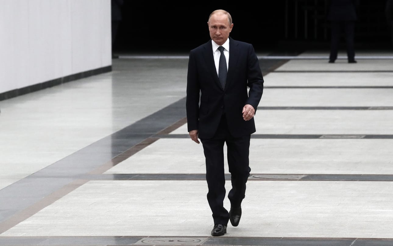 Ennakkokaavailuissa Vladimir Putinin oletetaan olevan niskan päällä, kun hän Helsingissä tapaa Donald Trumpin.