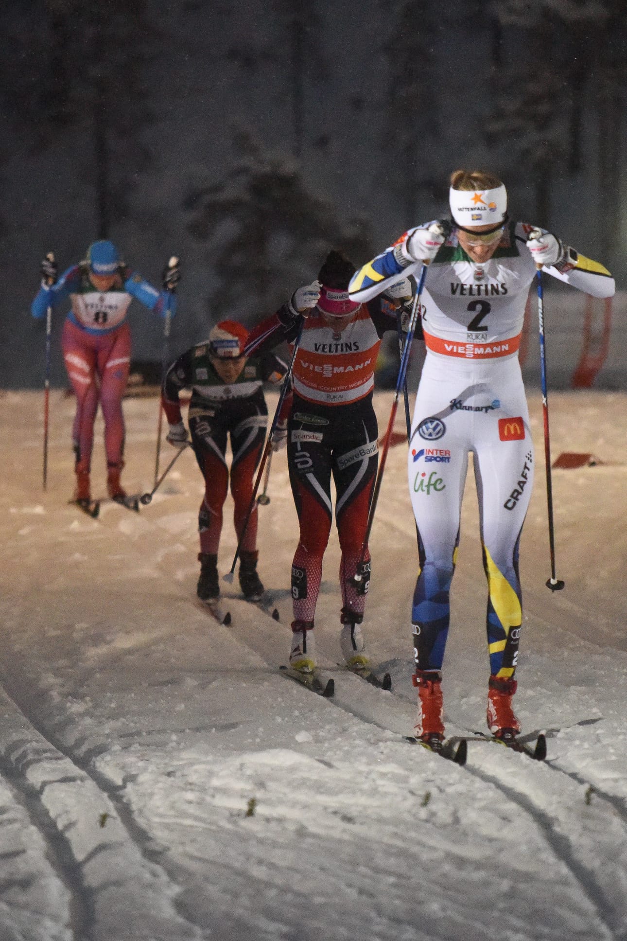 Stina Nilsson oli naisten sprintin ykkönen.