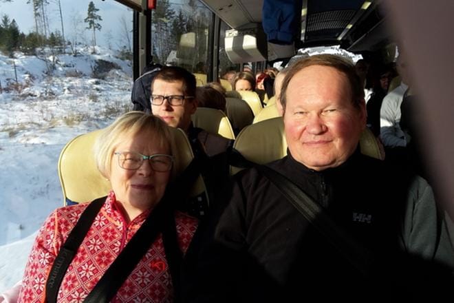 Aino ja Vesa Vähäsarja odottavat mitaleita suomalaisilta. Kuvat: Hannu Lusa