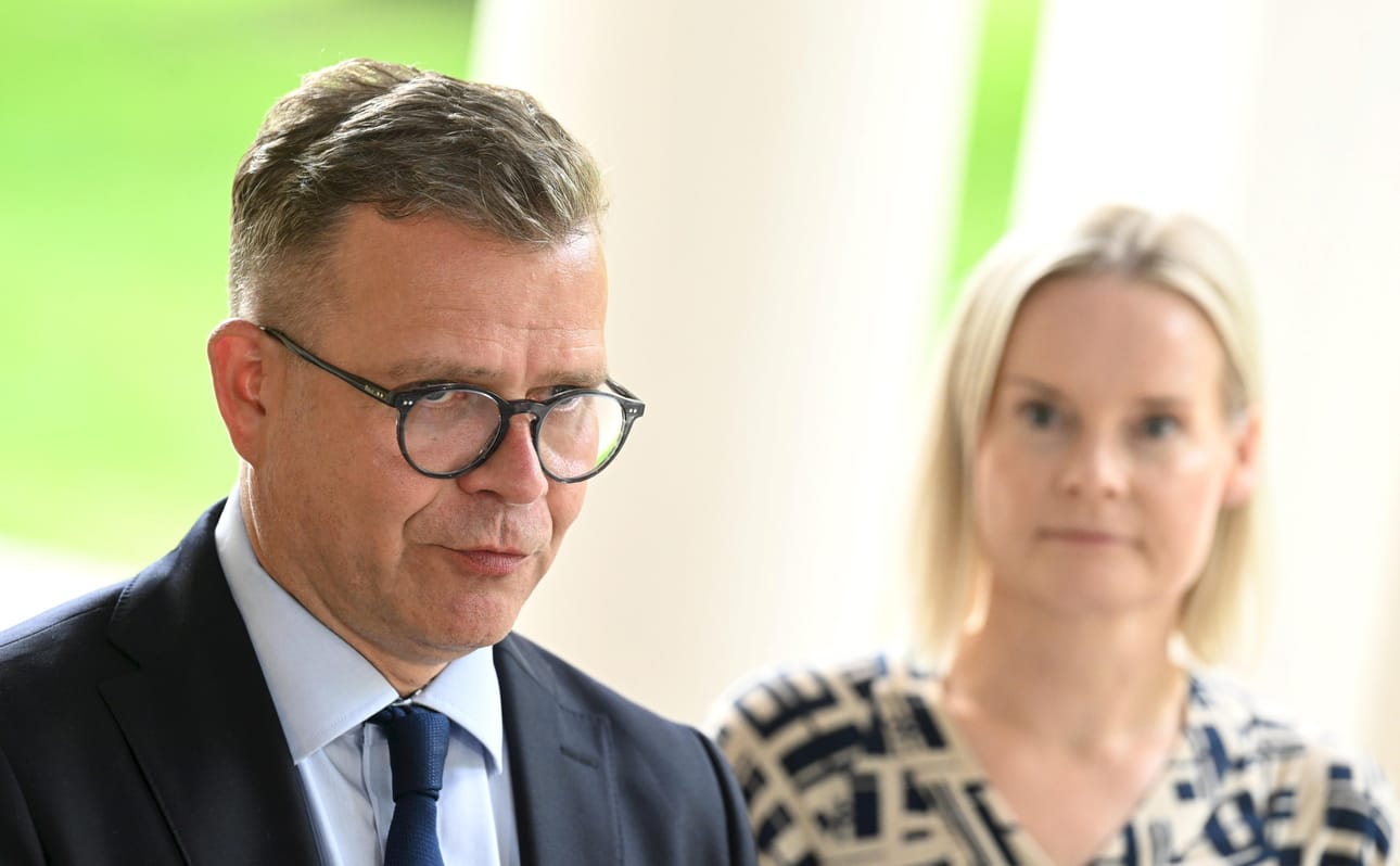 Orpo kommentoi asiaa tänään Königstedtin kartanossa Vantaalla sen jälkeen, kun hallitus oli kokoontunut käsittelemään eduskunnalle annettavaa tiedonantoluonnosta rasismin ehkäisemiseksi. LEHTIKUVA / VESA MOILANEN