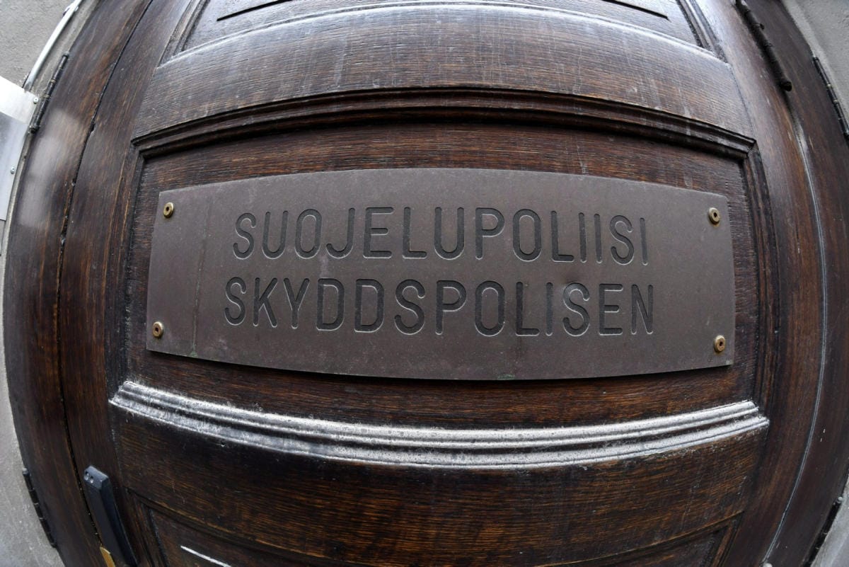 Ministeriö laajentaisi salaisen palkkauksen mahdollisuutta Supon lisäksi myös keskusrikospoliisissa ja paikallispoliisissa. LEHTIKUVA / MARTTI KAINULAINEN