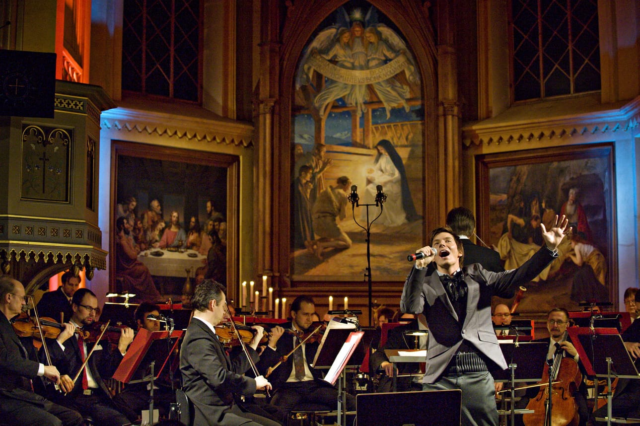 Antti Tuisku piti useana vuonna joulukonsertin Vaasan kaupunginorkesterin kanssa. Kuva vuodelta 2008.