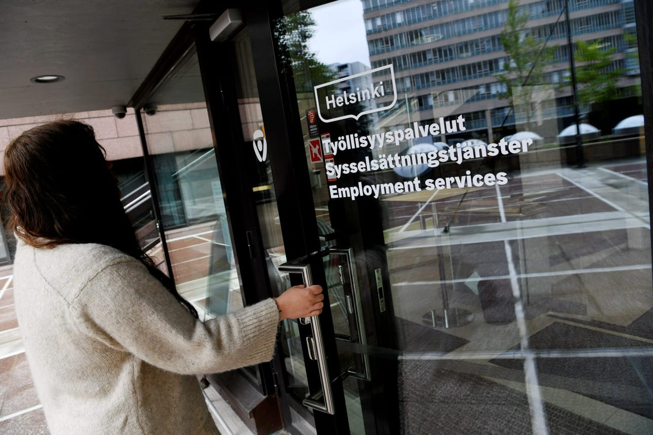 Tilastokeskuksen mukaan Suomen työllisyys kasvoi viime vuonna. LEHTIKUVA / Antti Aimo-Koivisto