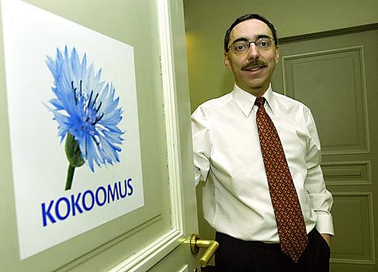 Luopumisen syy. "Tarkoitus on tällä ratkaisulla katsoa, josko työtehtävien muuttuminen vaikuttaisi siihen, että oma terveydentilani olisi parempi", sanoo jatkuvasta päänsärystä kärsivä Ben Zyskowicz.