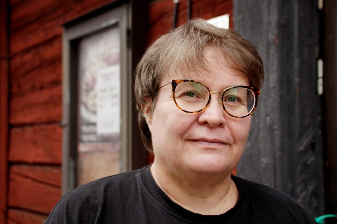 Ravintola-alan hommat Merja Hämäläinen on aloittanut jo 15-vuotiaana. Toiselta ammatiltaan hän on kiinteistönvälittäjä.